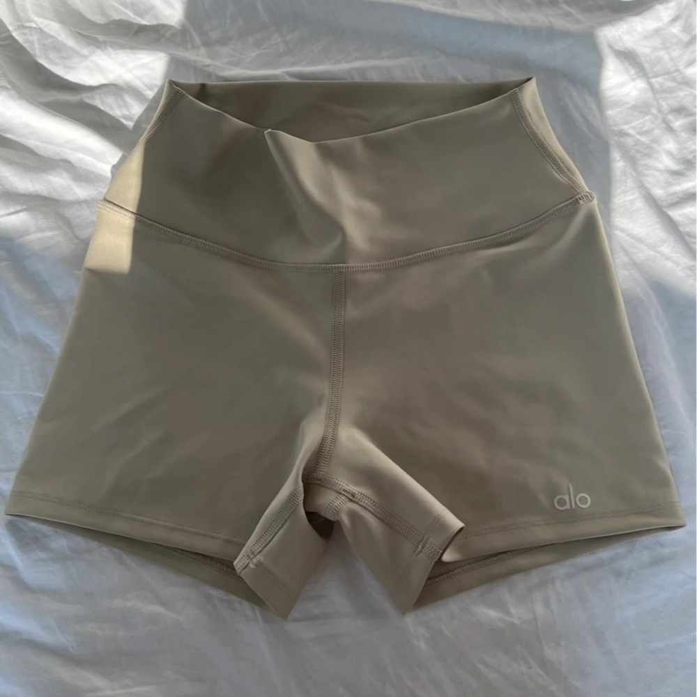 Alo Yoga Short